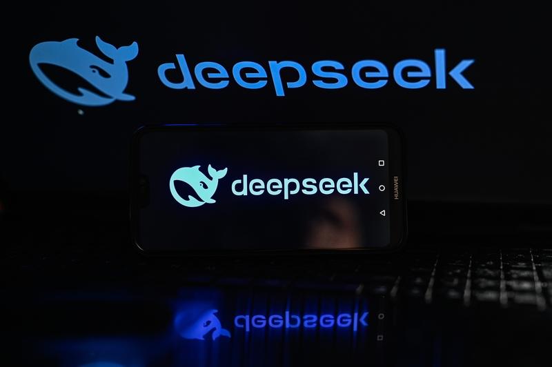 业内普遍认为，DeepSeek的编程能力应该是首屈一指的，但是，这并不意味着，你