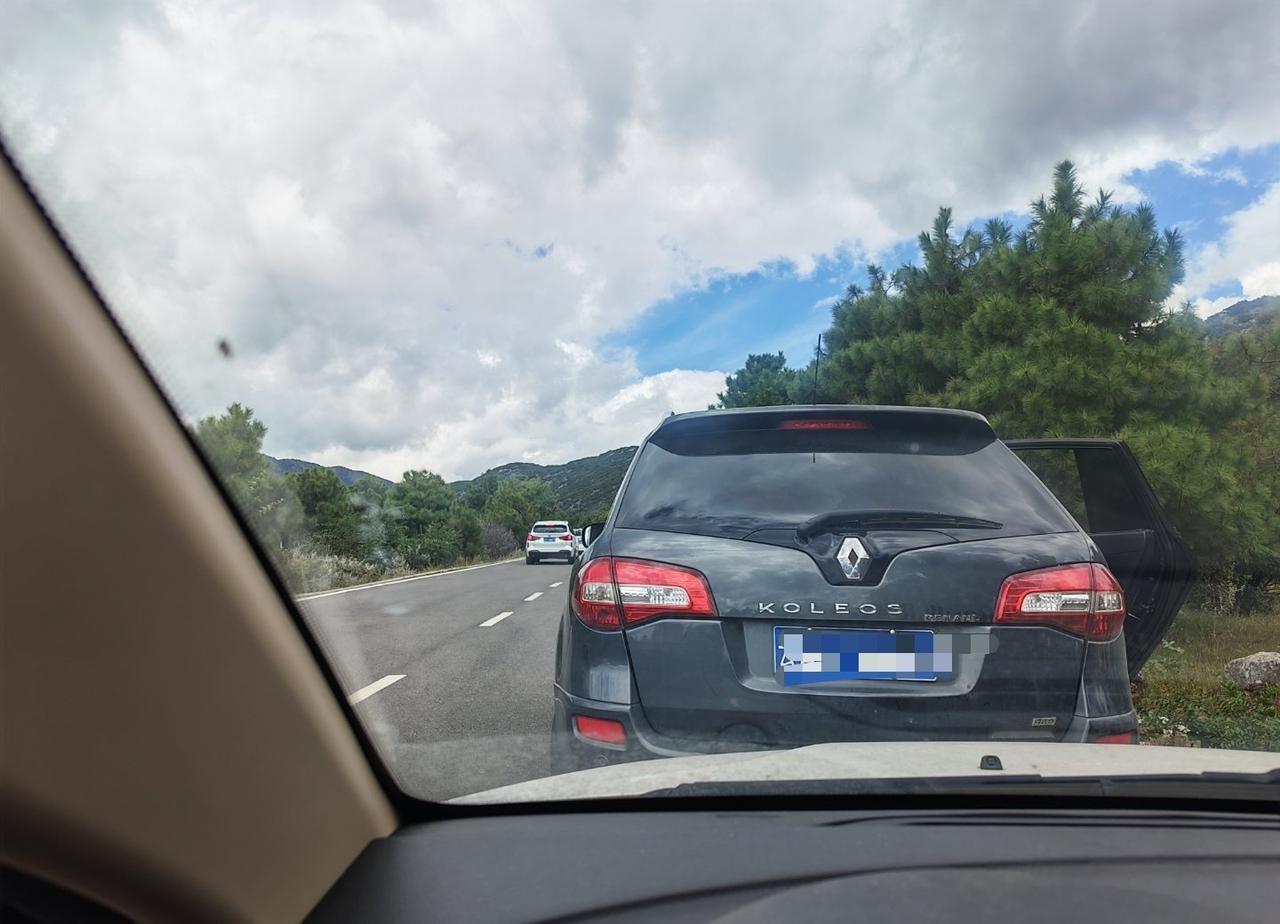 一个朋友，退休8年，自驾游6年，总结出5条经验教训，值得了解一下。第一，还是要