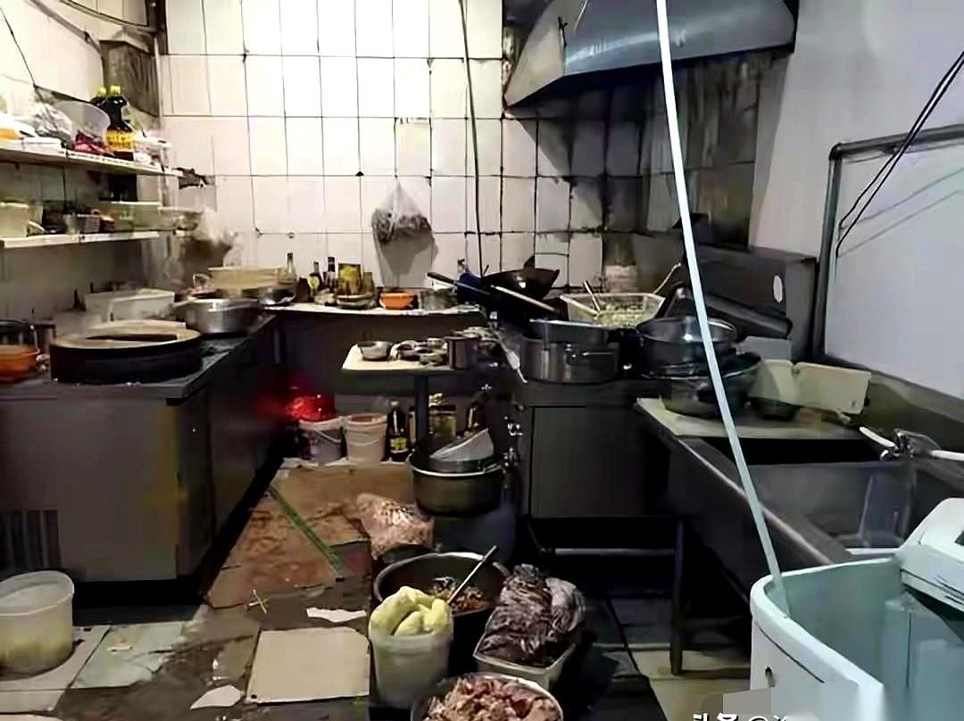 “幽灵外卖”的槌子，直直砸到了每个点餐人的饭碗上！36亿天价罚单，不是空穴来风