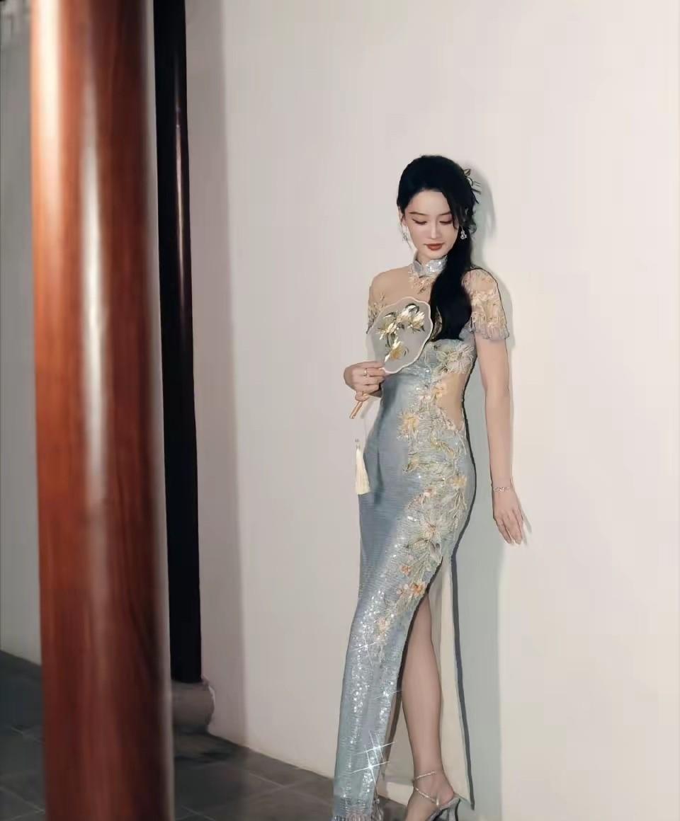 你们觉得女明星穿的改良版旗袍好看吗？以下是李沁，陈都灵，赵今麦，田曦薇，吴宣仪，