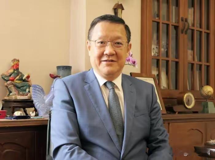 这番话从一个台湾人口中说出来简直不可思议一个台湾同胞介文理，读完毛主席的著作