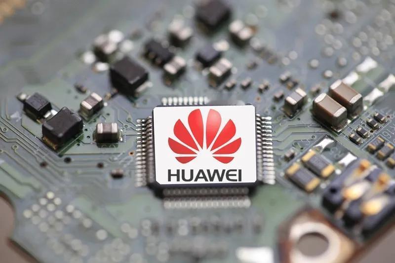 美国全球禁用华为芯片！我们如何应对？美国一方面与中国达成经贸协议，争取90天的