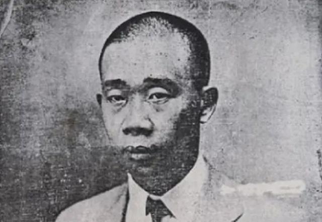 1935年，王家烈被迫交出兵权，心如死灰下提出四处考察，蒋介石还给他3万大洋当做