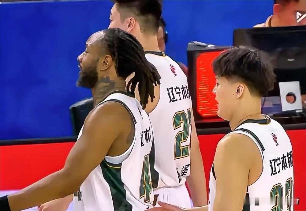 就在今天，12月6日，传来了辽篮新消息，俱乐部杯淘汰赛对手，比赛时间确定。一，