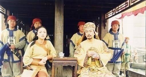 1854年，残忍的“秀恩爱”事件。太平天国丞相陈宗扬夜晚巡视东王府，恰好遇见