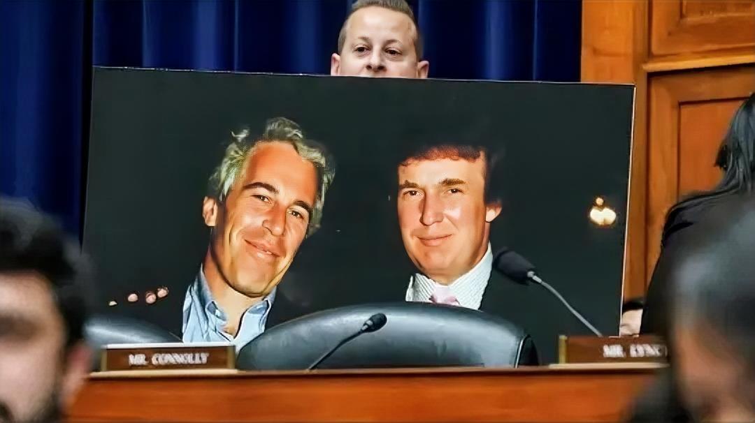 特朗普是黄泥巴糊裤裆，美司法部的操作让他有口难辩美国司法部这次的操作，明目张胆