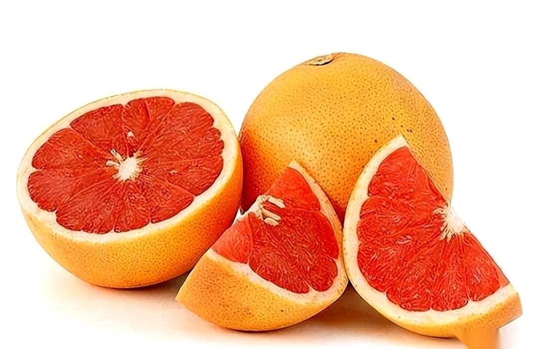 一颗降压药，一杯柚子汁。恭喜你，你吃的不是药，是三倍剂量的药。说得难听点，是