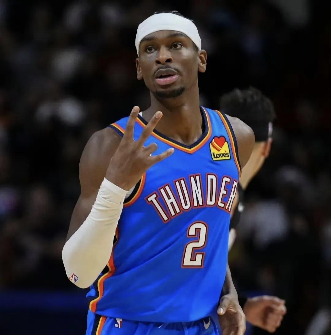 NBA现役球星个人实力排名！（只看目前个人能力，不看历史荣誉）1约基奇:目前场