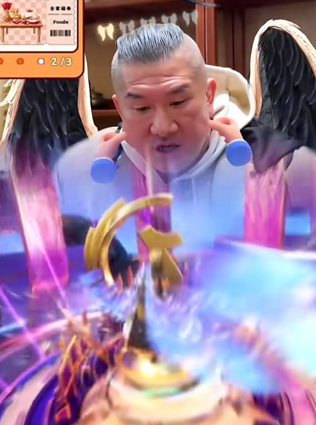 台湾网红馆长为后面直播带货进行了测试直播，没有想到直播号一开播就涌入了十几万人同