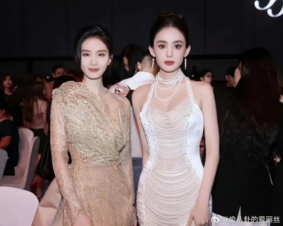 挞拔玉儿确实比小雪好看很多，其他没赢没输