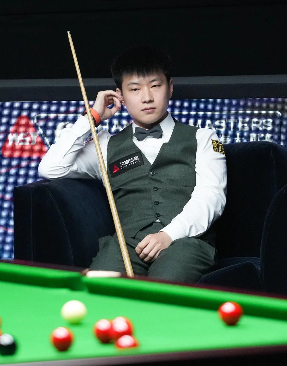 恭喜！恭喜！！！ 北京时间11月7日凌晨，2025年斯诺克国际锦标赛1/4决
