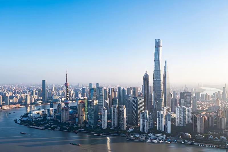 来看看楼市领头羊“上海”的二手房近期的反常情况！二手房成交量持续攀升和“