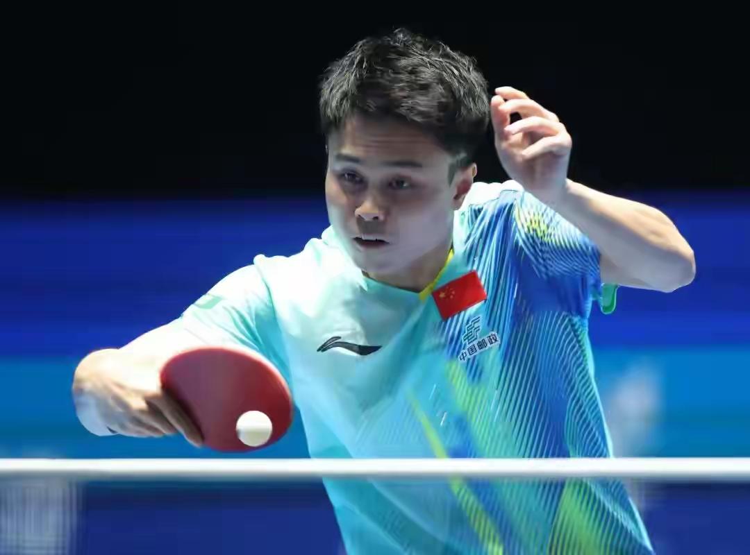 国乒输球阴影被扫除！周启豪3-0横扫日本名将，强势挺进16强在王艺迪和陈俊菘接