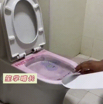 小伙在家通厕所，看动作信心满满，不料结局竟是这样！