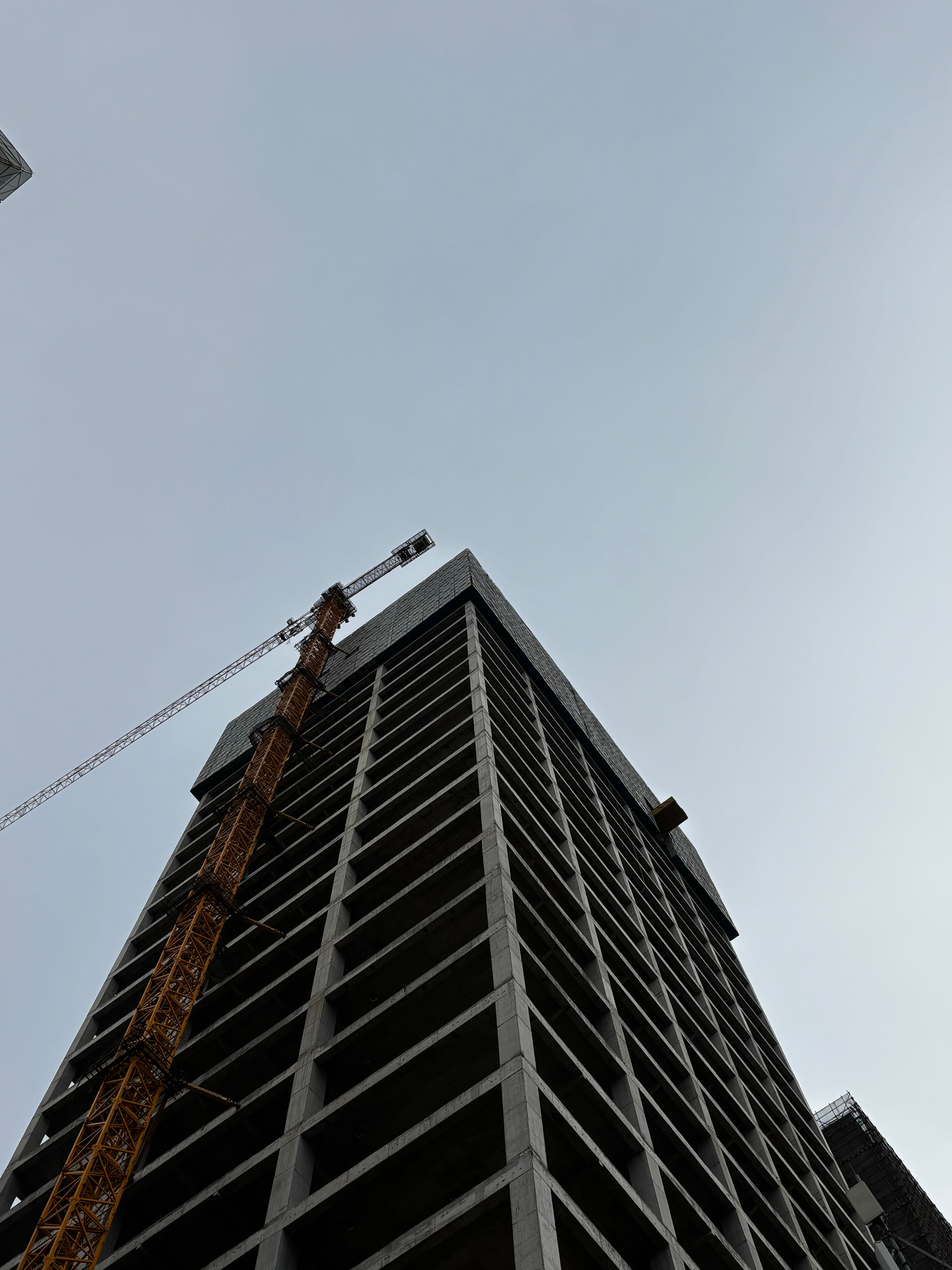 深铁拟向万科提供不超过220亿元借款万科的债务，深圳地铁不停的提供资金都引起了不