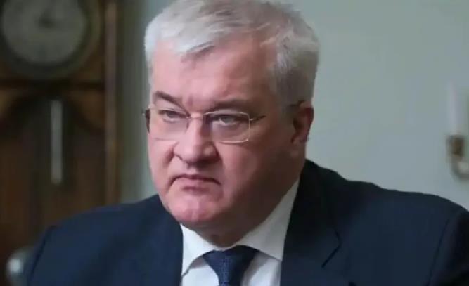 乌克兰这是把自己当成美国了！乌克兰外交部长西比哈宣布，基辅将对购买俄罗斯石油量超
