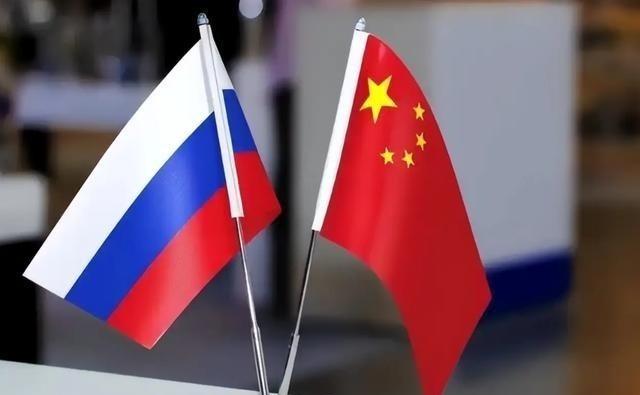 终于明白我国为什么一直没有援助俄罗斯，一位俄罗斯专家早已给出了答案：中国并非
