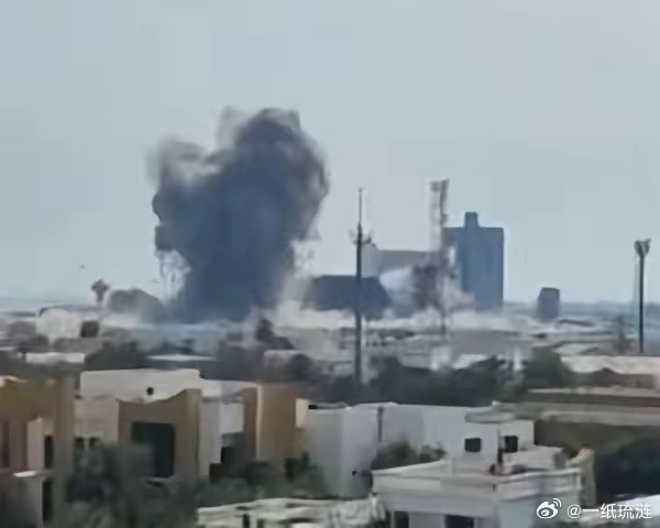 看报道，熟悉的场景又回来了，之前是巴勒斯坦每天伤亡，人民对着电视台控诉。现在换成