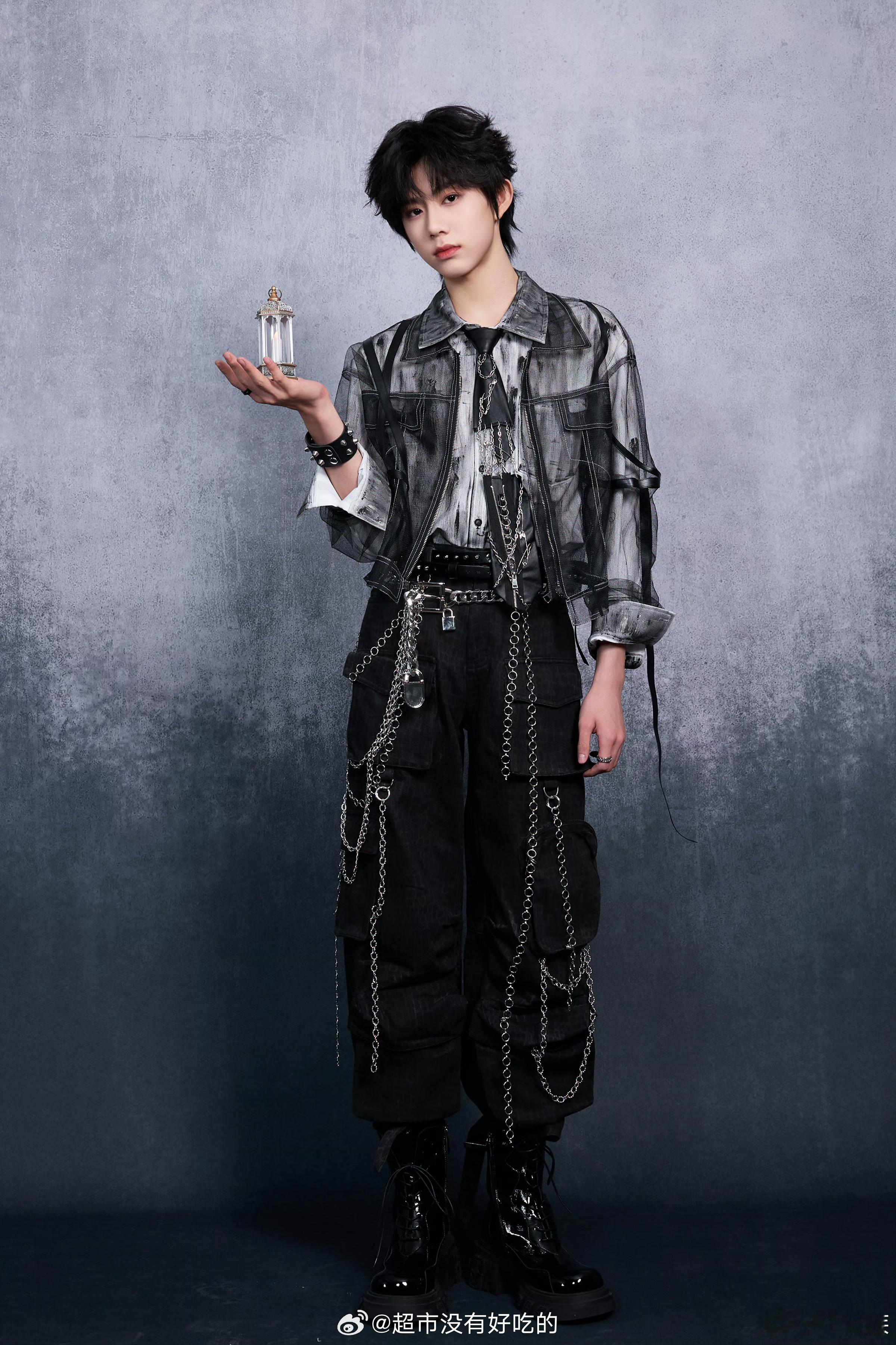 陈奕恒荣耀之战演唱会出图，今晚演出顺利荣耀之战荣耀之战彩排