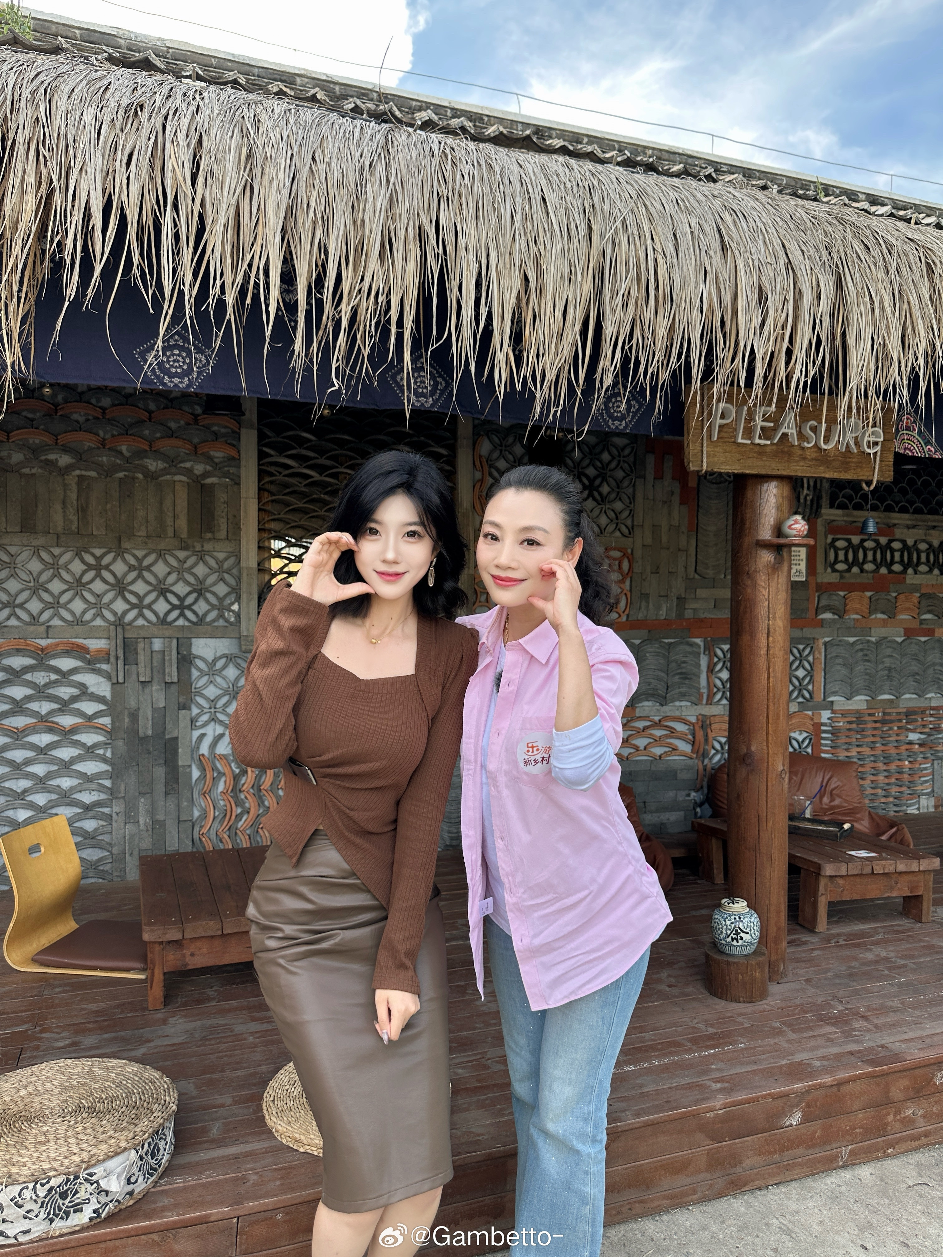 端妃娘娘本人真的好美！！！美的和普通人不像一个图层的[哭哭][哭哭][哭哭]看甄