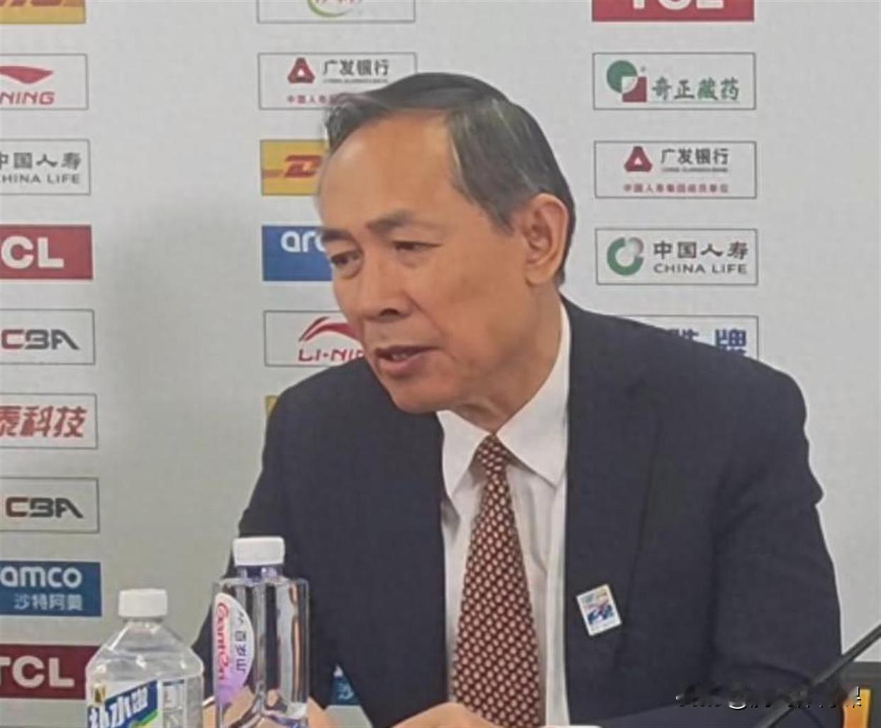 许利民低调得令人恐惧！CBA半决赛G2，北京客场99:88击败上海夺回主场优