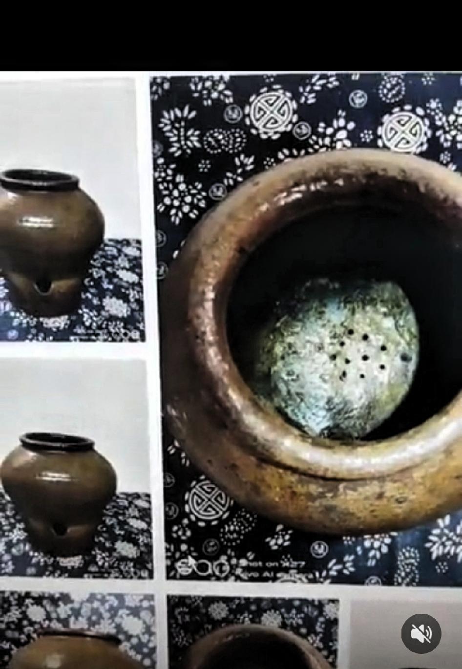 刚在网上看到一个18岁的宝妈，拍视频炫耀自己把海水熬干出来的盐当食盐给宝宝食用，