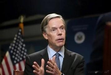 美国前驻华大使伯恩斯回到美国，跟自己人说的第一句话就让全场惊掉下巴：“中国的高铁