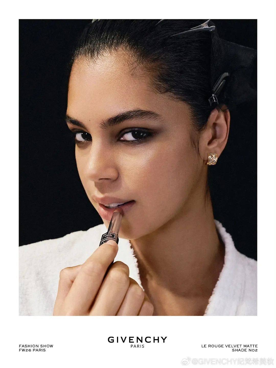 赵丽颖代言图像个机器人