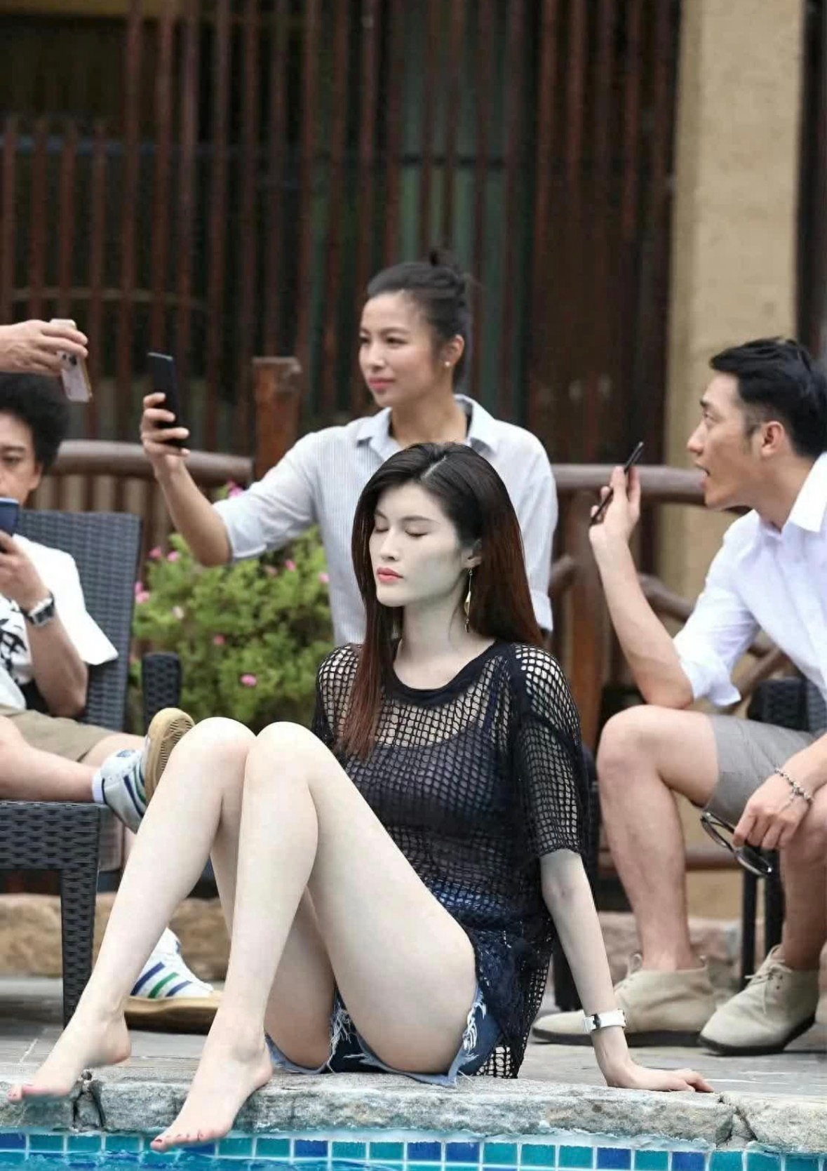 这就是超模的身材吗？何穗的魅力真让人叹为观止！​​​