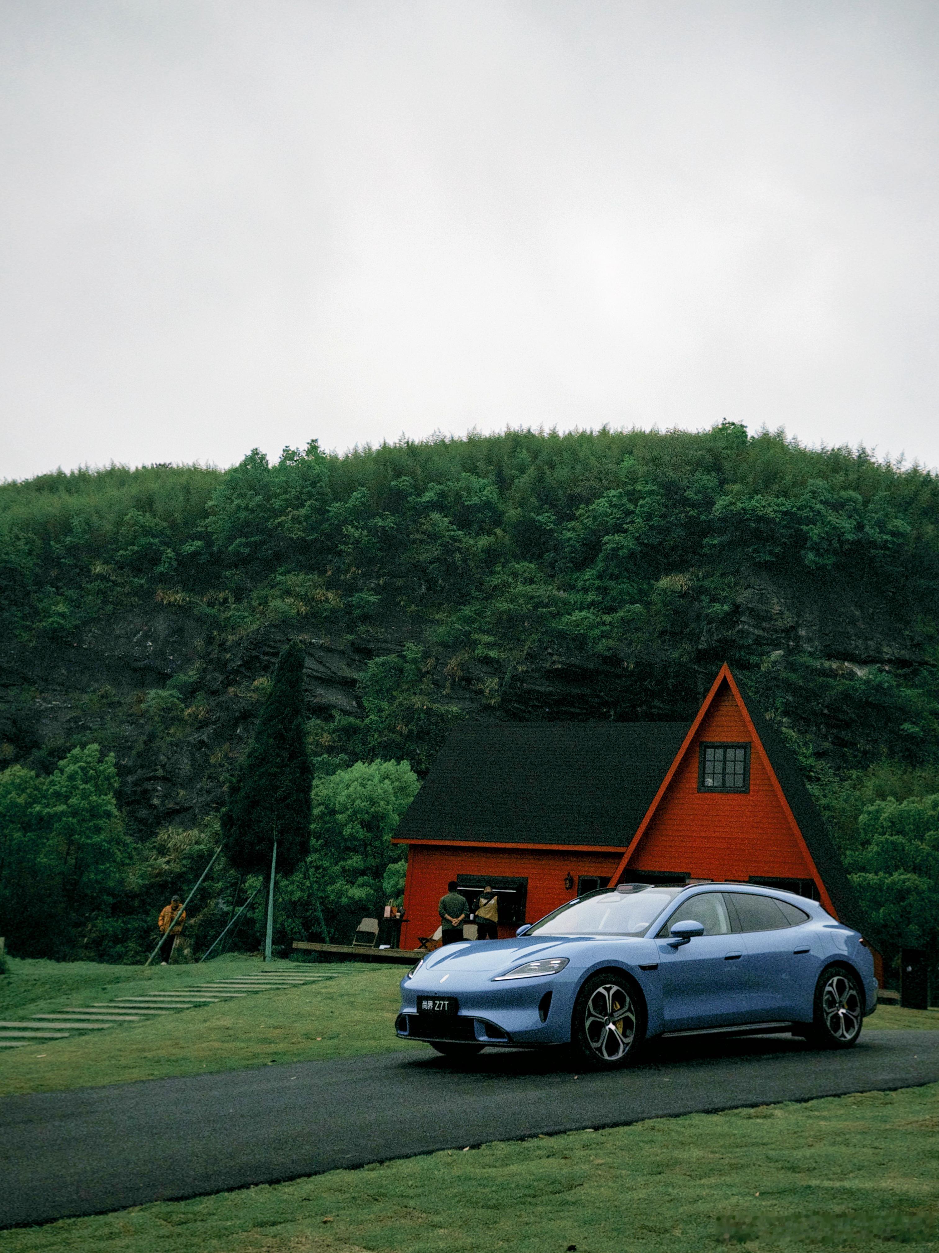 一半烟雨一半诗意尚界Z7T一隅🌧️尚界Z7T首次试驾惊喜不小，等我视频