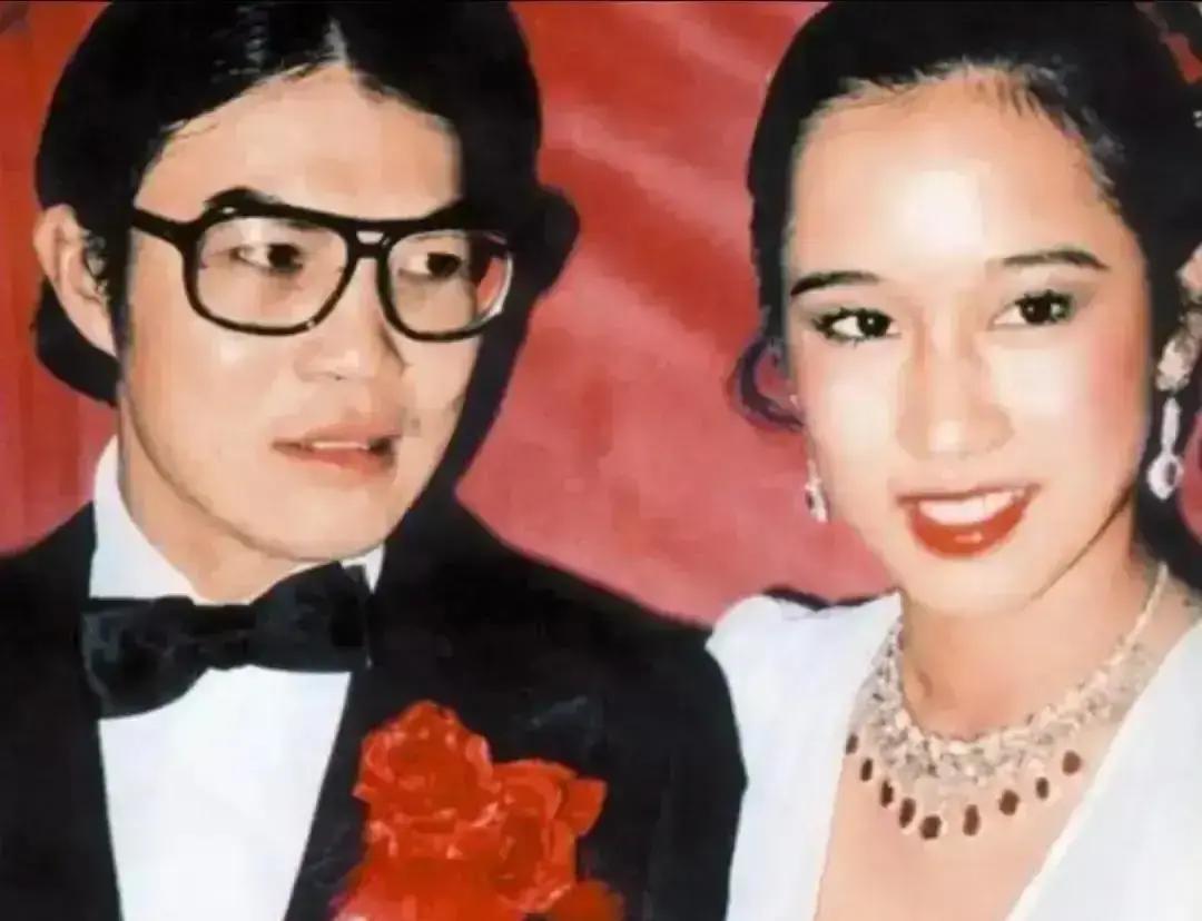 20年不娶，只为守住遗嘱里那个名字霍震霆把朱玲玲三个字锁进遗嘱，不是旧情难