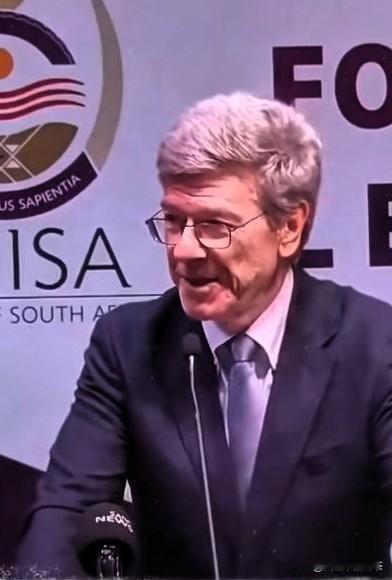 美国学者盛赞中国和平发展，美国是制造分裂的推手12月11日据外媒报道，近