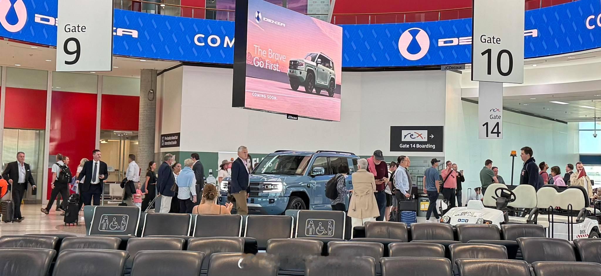 豹5/豹8亮相澳大利亚机场