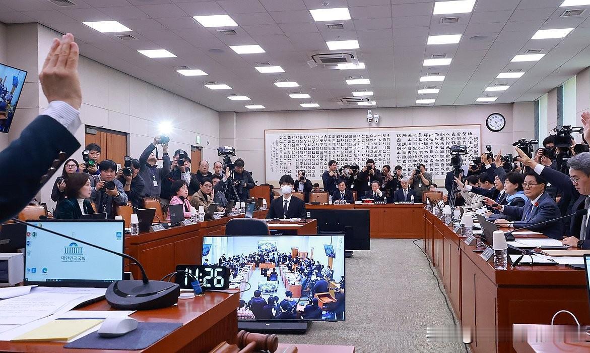 12日韩国最高法院就执政党推动的《二次综合特检法》提出警示，认为此举或变相延长内