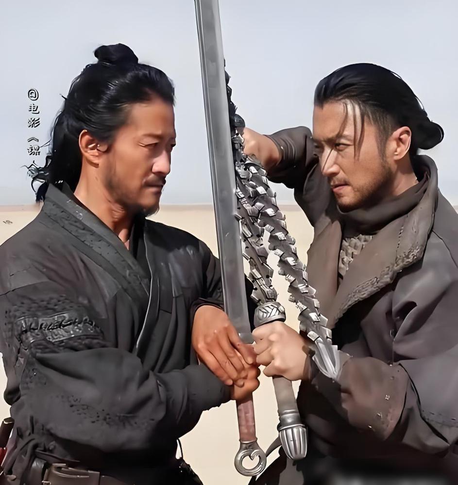 吴京这回攒的动作片“神仙局”，唯独把那个最能打的“师兄”给漏了。别猜甄子丹，