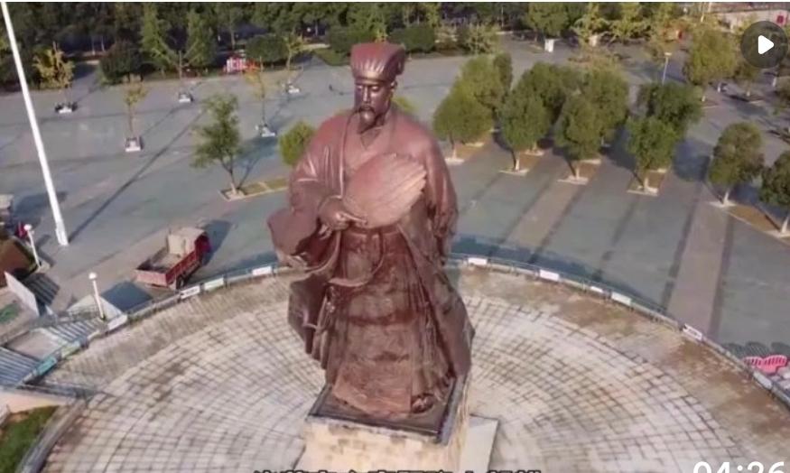 诸葛亮不属于南阳、襄阳任何一座城市，是整个中华民族共同推崇的忠义智慧先贤，隆中、