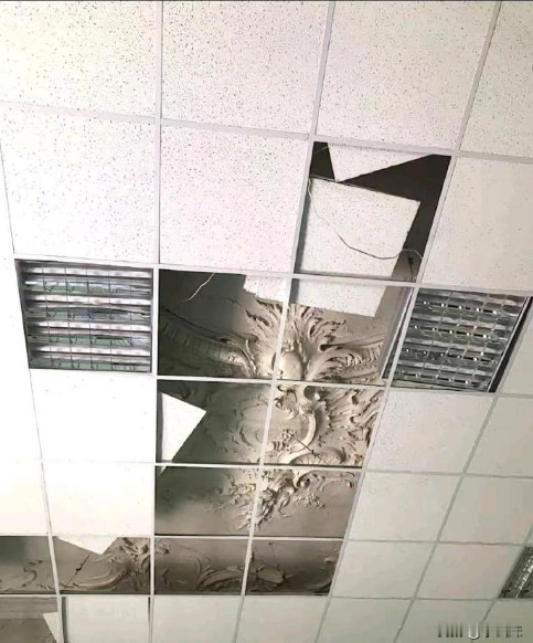 办公室装修，装修出个秘密。