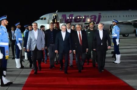 美国政府24日宣布，总统特朗普已签署文件把暂停《琼斯法案》实施的期限延长90天。