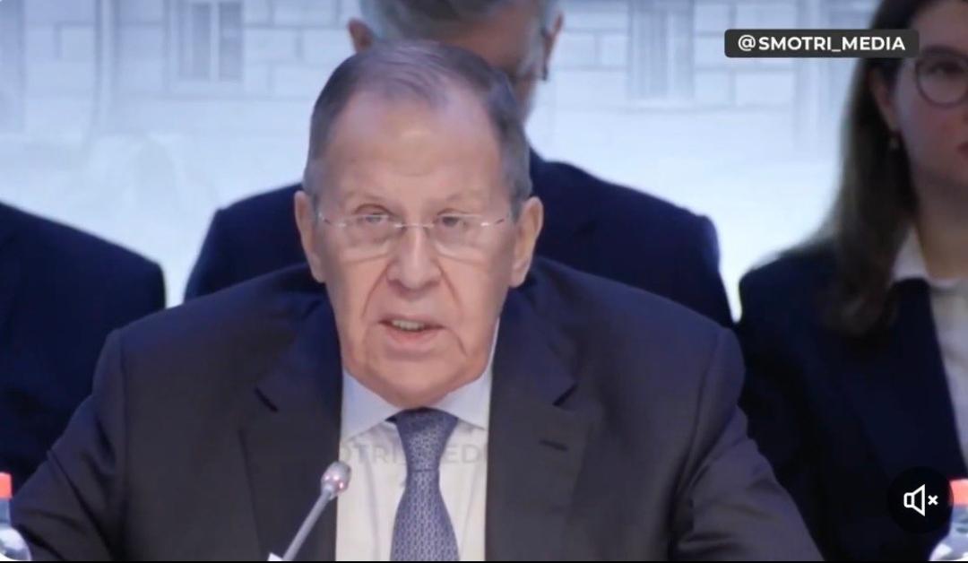 俄罗斯报道，俄罗斯外长拉夫罗夫向俄罗斯议会报告称特朗普有“两个唯一"：第1个唯一