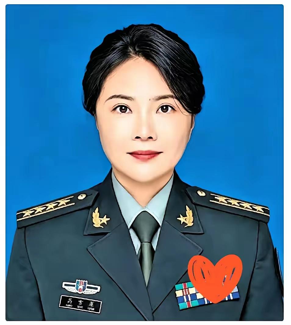 军队查账到底有多硬核？​看西部战区审计员高雪莲的履历，真让人冒冷汗。​201