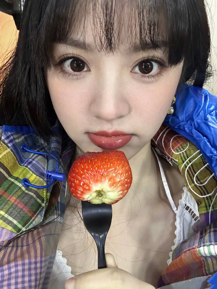 田曦薇分享一些小田的日常