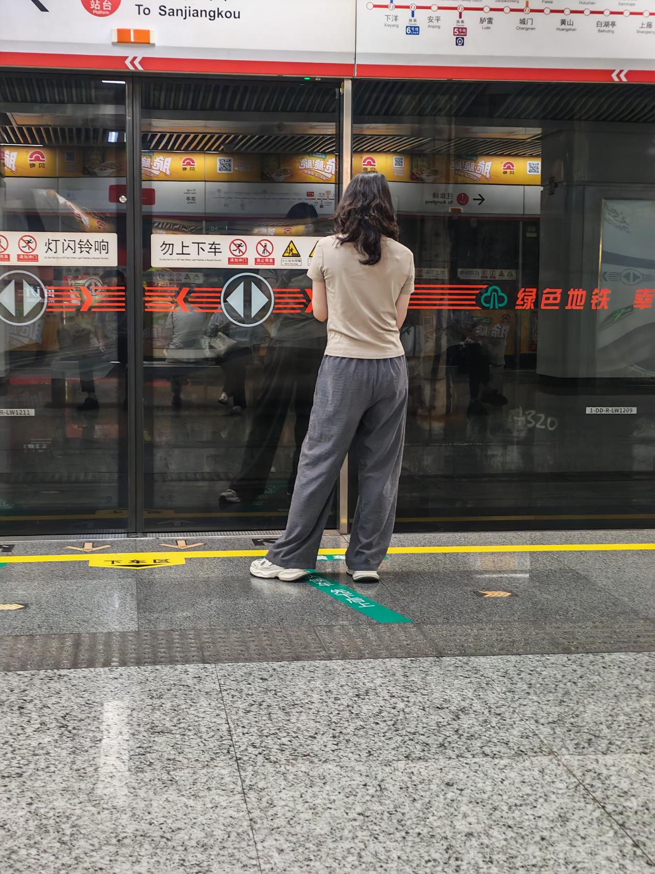 地铁随拍
