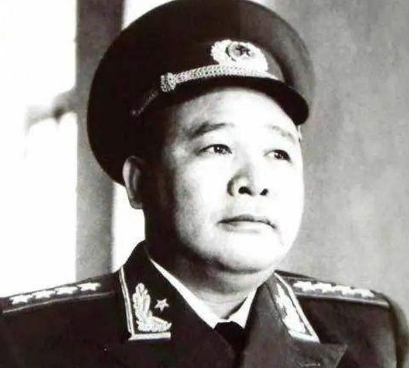 徐海东成为中央委员后，每次会议毛主席为何总是关心他是否到场？1955年9月27