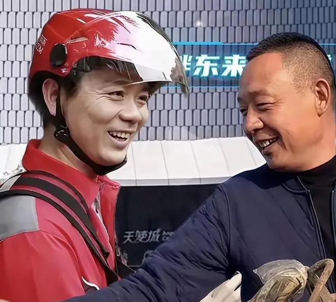 说句实话刘强东这种人不成功都难不是因为他有手段，而是他真的很有商机敏锐度。