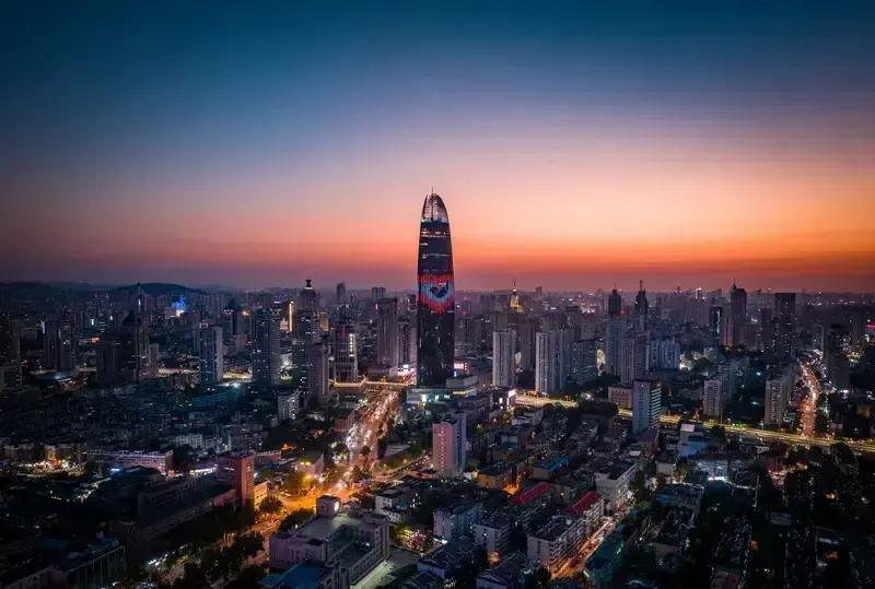 济南地铁六号线挖到4200年前的城墙根，龙山文化直接把济南送上全国最老古城宝座，