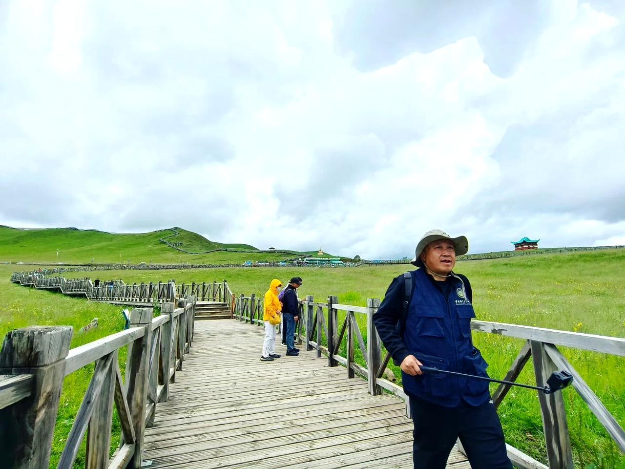 若尔盖黄河九曲第一湾：盛夏避暑的清凉答案七月末的全国，热浪席卷城市与乡村，