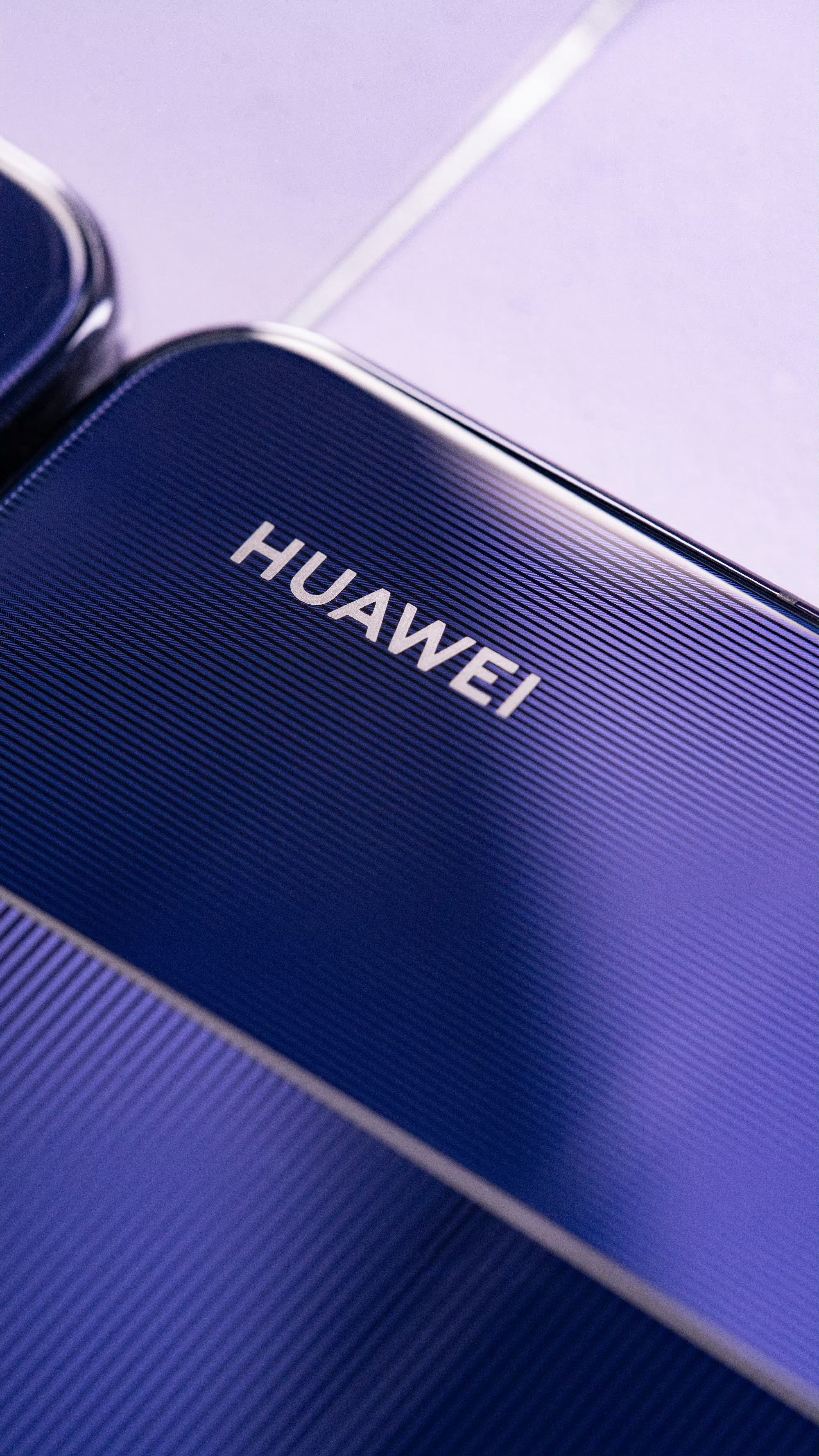 在折叠屏这个品类出现之前，我是坚定的iPhone主力机用户，从我知道华为要发布大
