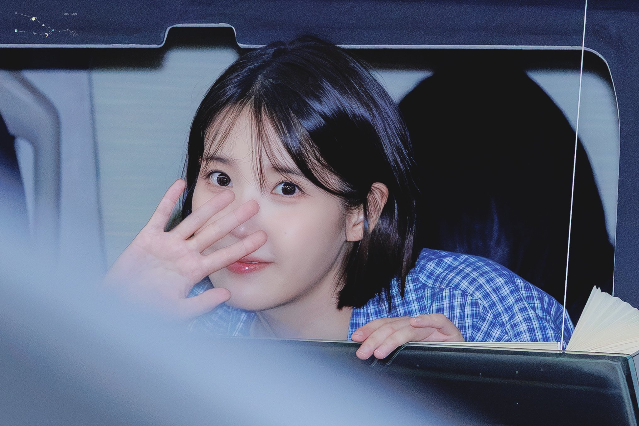 #IU#🐥#IU韩国第一女solo#onlyU美图-260920和演唱会电影重映舞台问候饭拍高清图