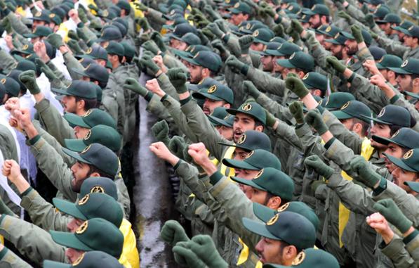 特朗普封锁伊方港口后，全世界都在等伊方反击，毕竟伊方一直走强硬路线，可没想到，1