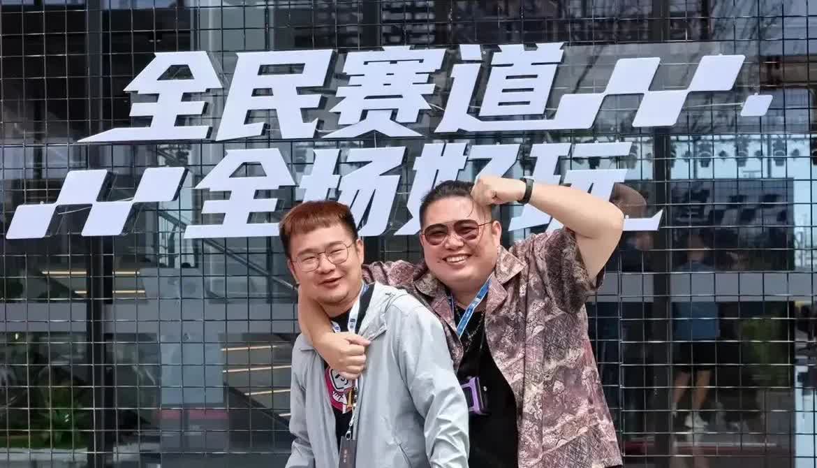 不但丰田和本田震惊了，就连马斯克想了三天三夜估计也没想到！比亚迪再出“王